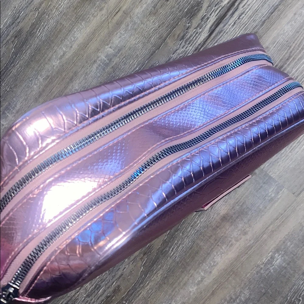 EUC NICOLE MILLER Rose Gold Pink Metallic Travel Double Zip Cosmetic Bag